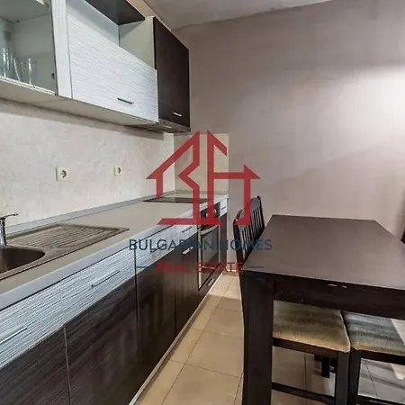 Kyluks 1br Апартамент
